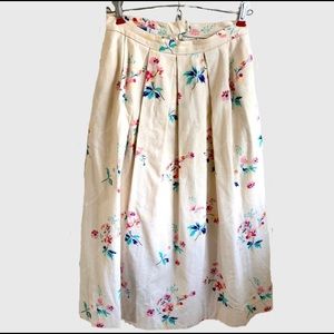 ✨ Floral printed knee length A line Vintage